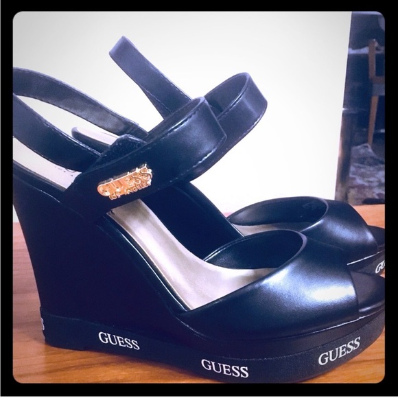 GUESS BRAND - Today Logo Wedge Sandal - Picture 2 of 7